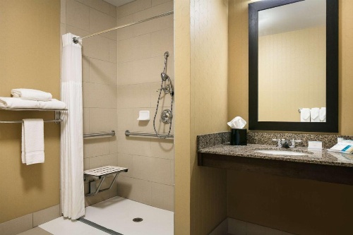 Hilton Garden Inn Manhattan image 40